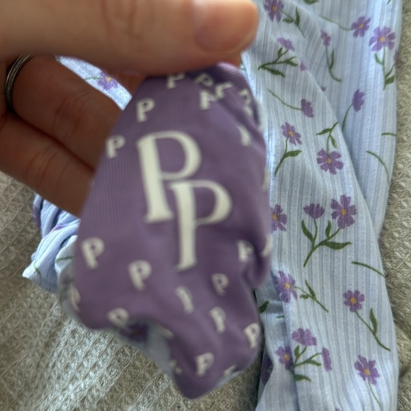 Posh peanut onesie - Picture 5 of 6